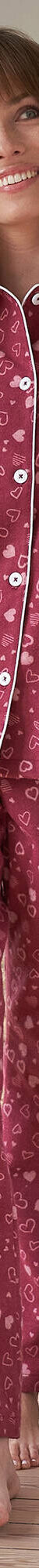 Pyjama pantalon pilou imprimé "coeurs" (cerise) Pyjama pantalon pilou imprimé "coeurs" (cerise)
